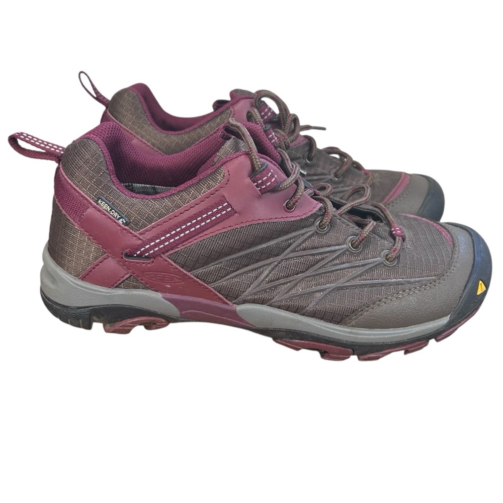 Keen Women's Brown and Burgundy Sneakers